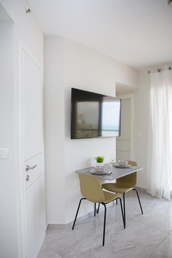 Apartments4you Leonardo 11 Bat Yam Exterior foto