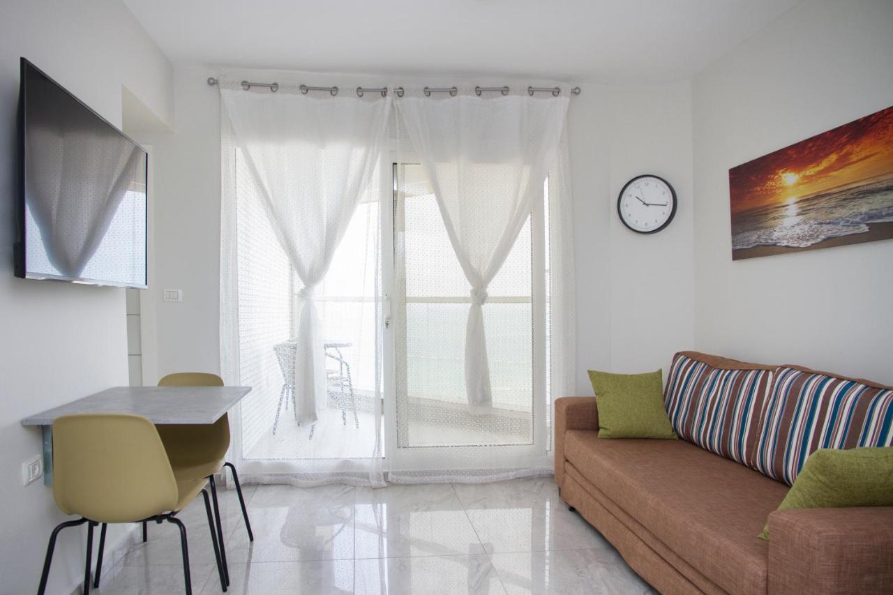 Apartments4you Leonardo 11 Bat Yam Exterior foto